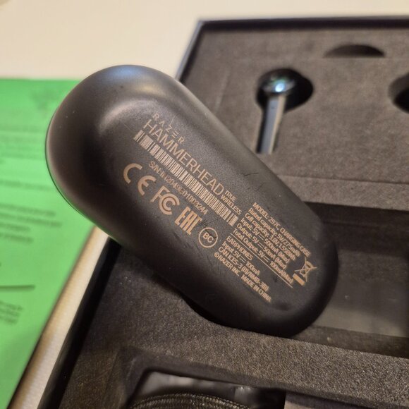 Razer Hammerhead True Wireless Earbuds - Picture 6 of 9